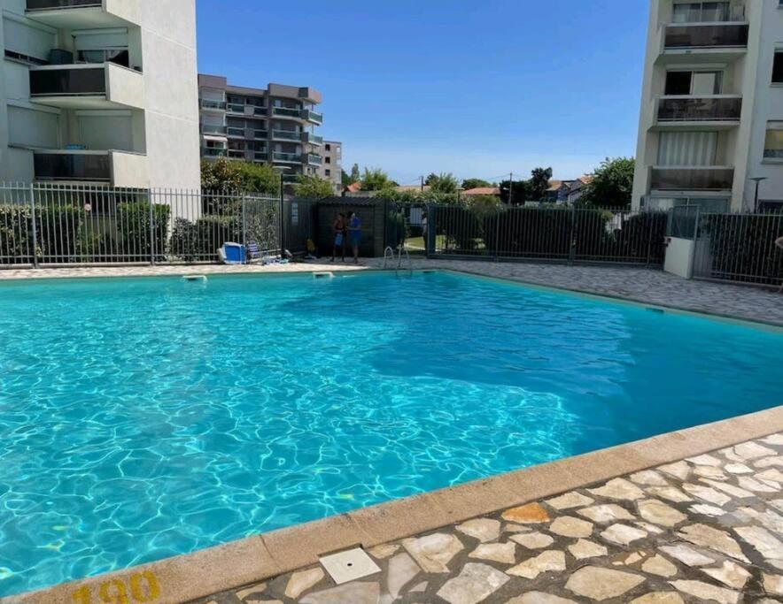 Vue Panoramique Sur Bassin,Piscine Et Terrasse Lägenhet Arcachon Exteriör bild