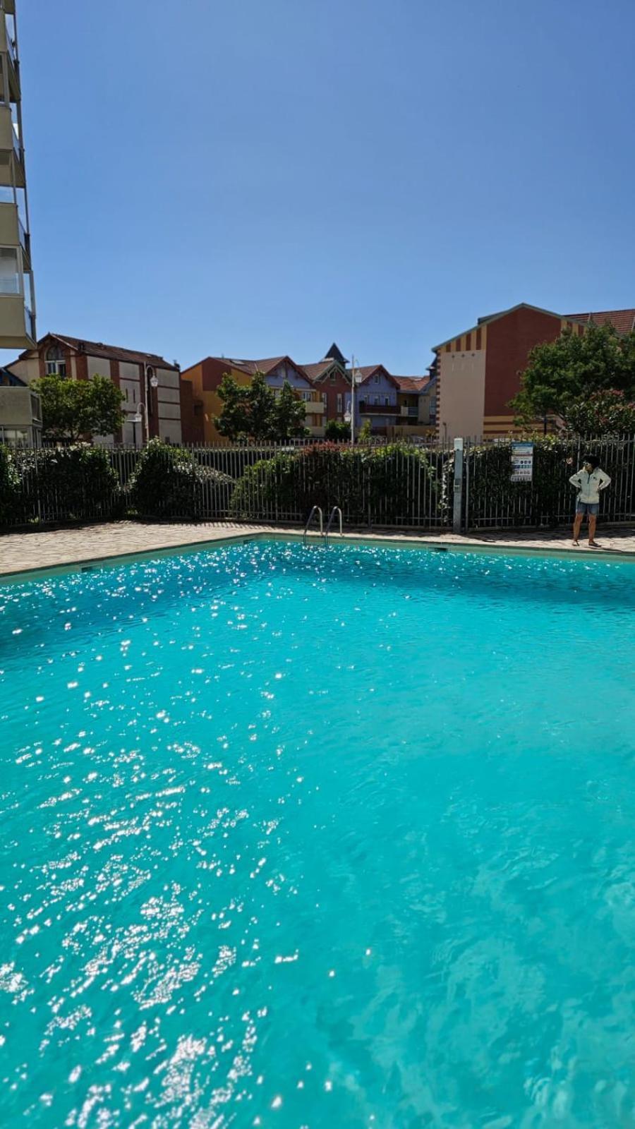 Vue Panoramique Sur Bassin,Piscine Et Terrasse Lägenhet Arcachon Exteriör bild